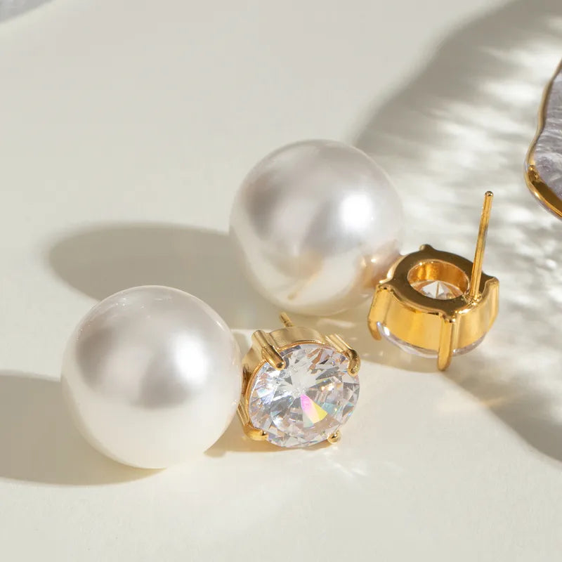 Emma Pearl Stud Earrings