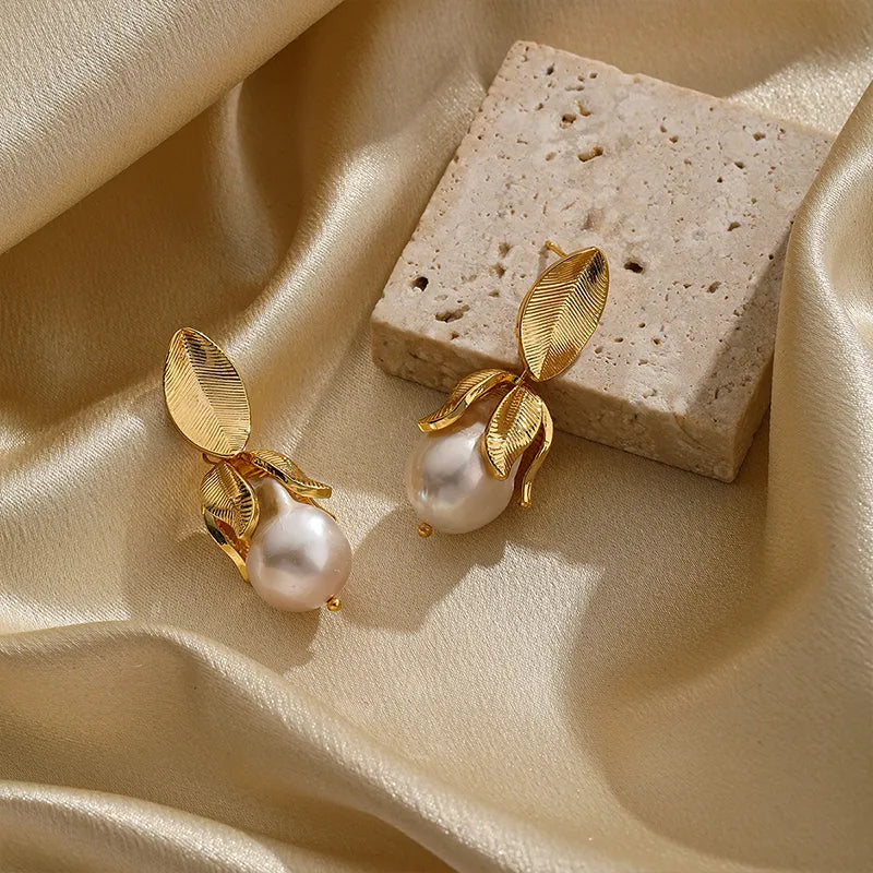 Athena || Pearl Drop Earrings