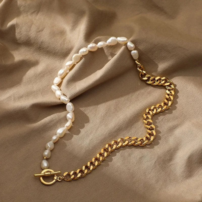 Pia Pearl Necklace