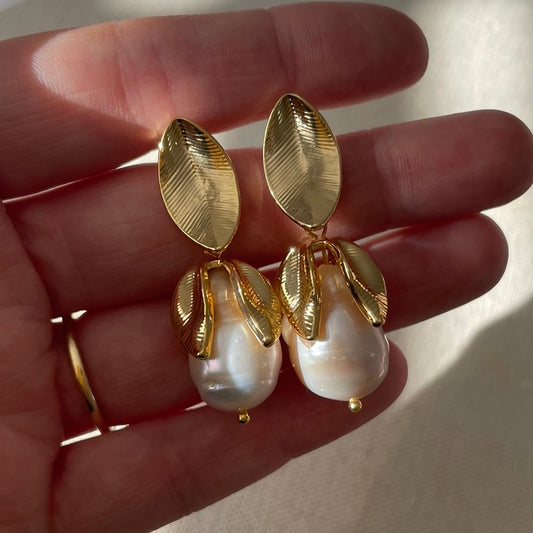 Athena || Pearl Drop Earrings