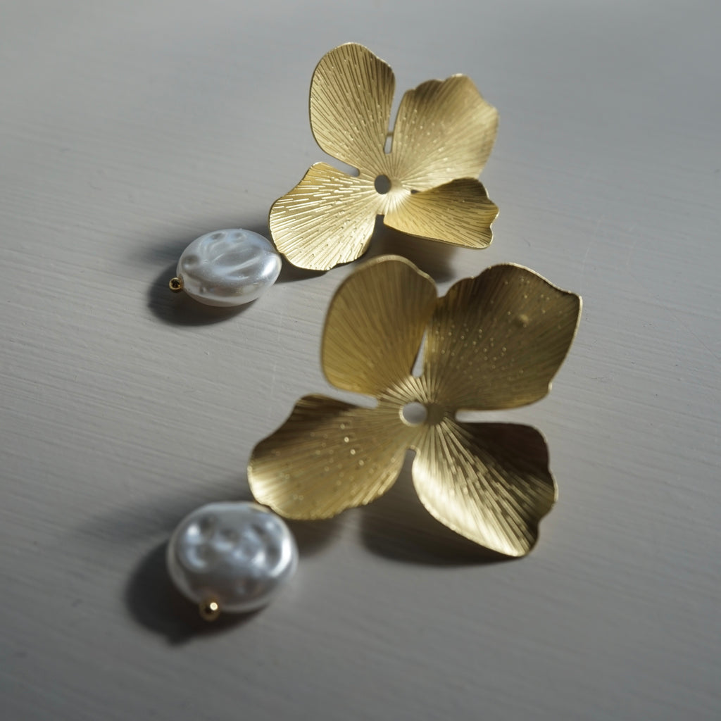 Fran Pearl Earrings