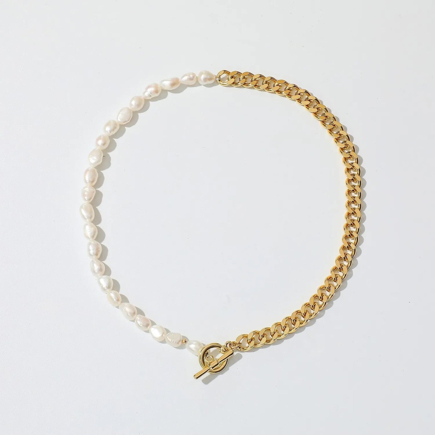 Pia Pearl Necklace