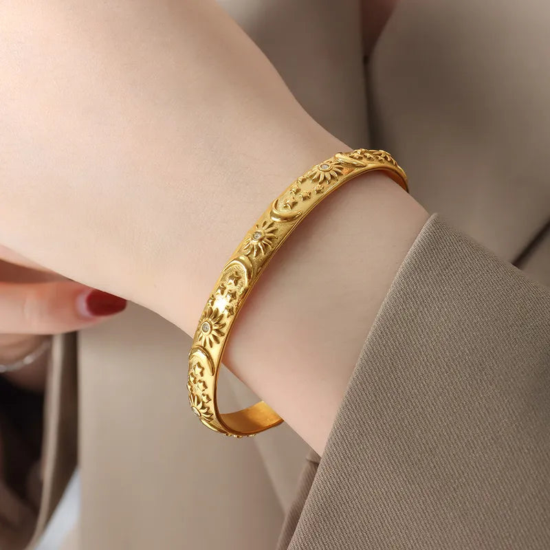 Stella Gold Bangle