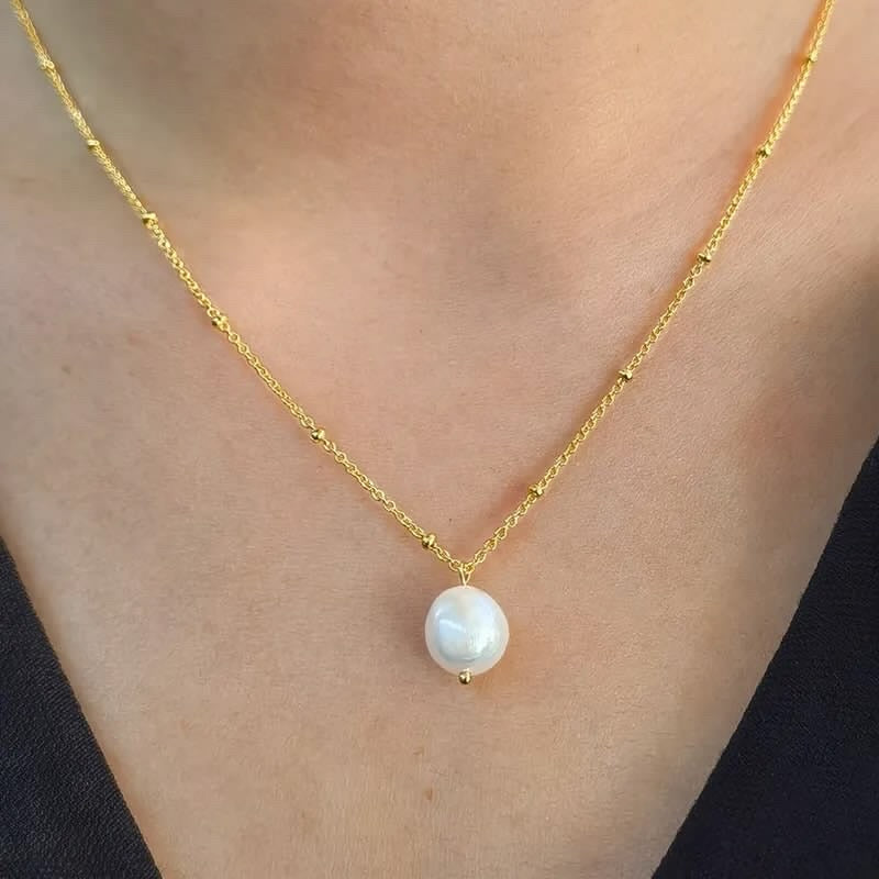 Pearl Drop Pendant Necklace