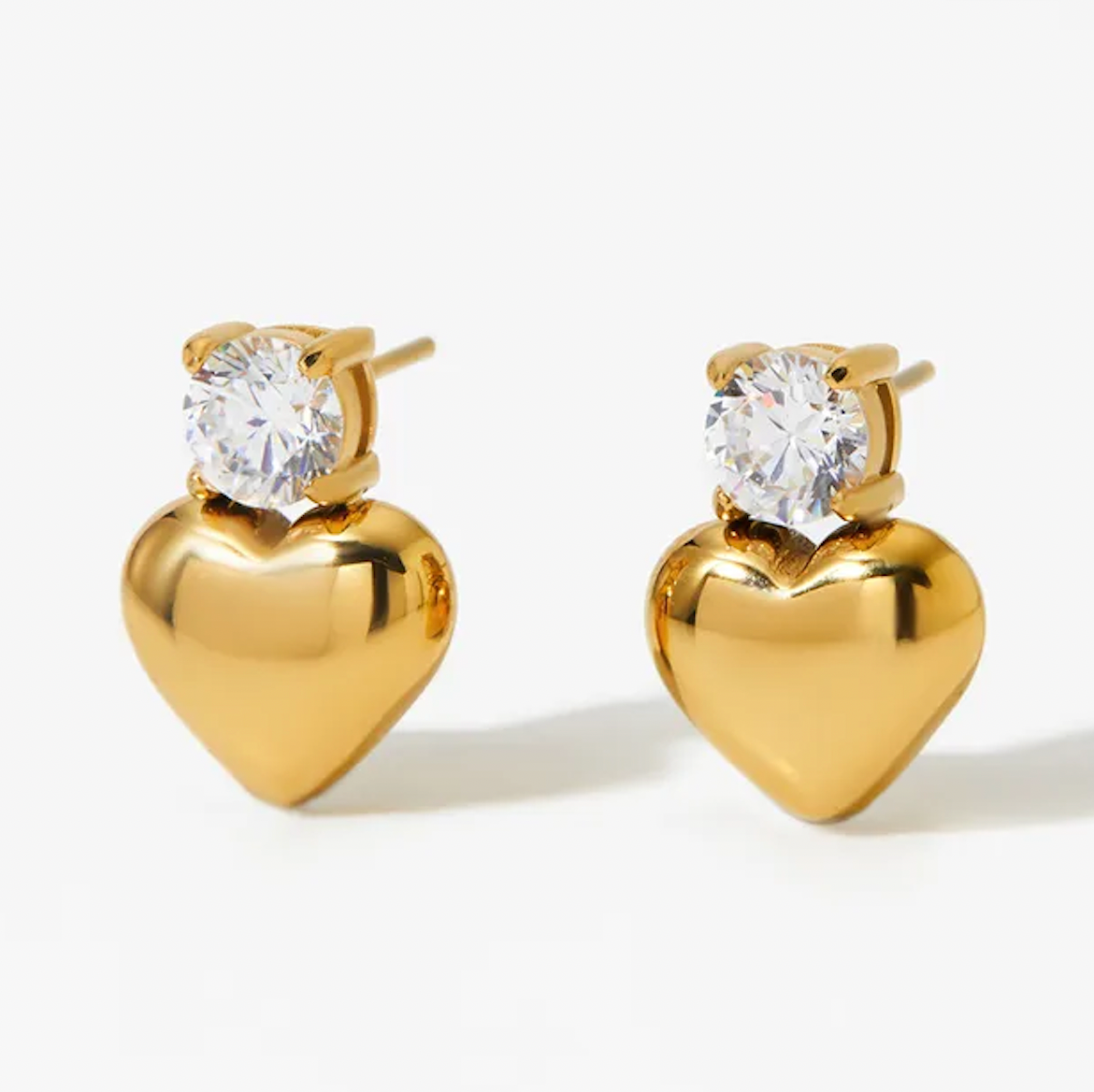 GINA HEART STUDS GOLD