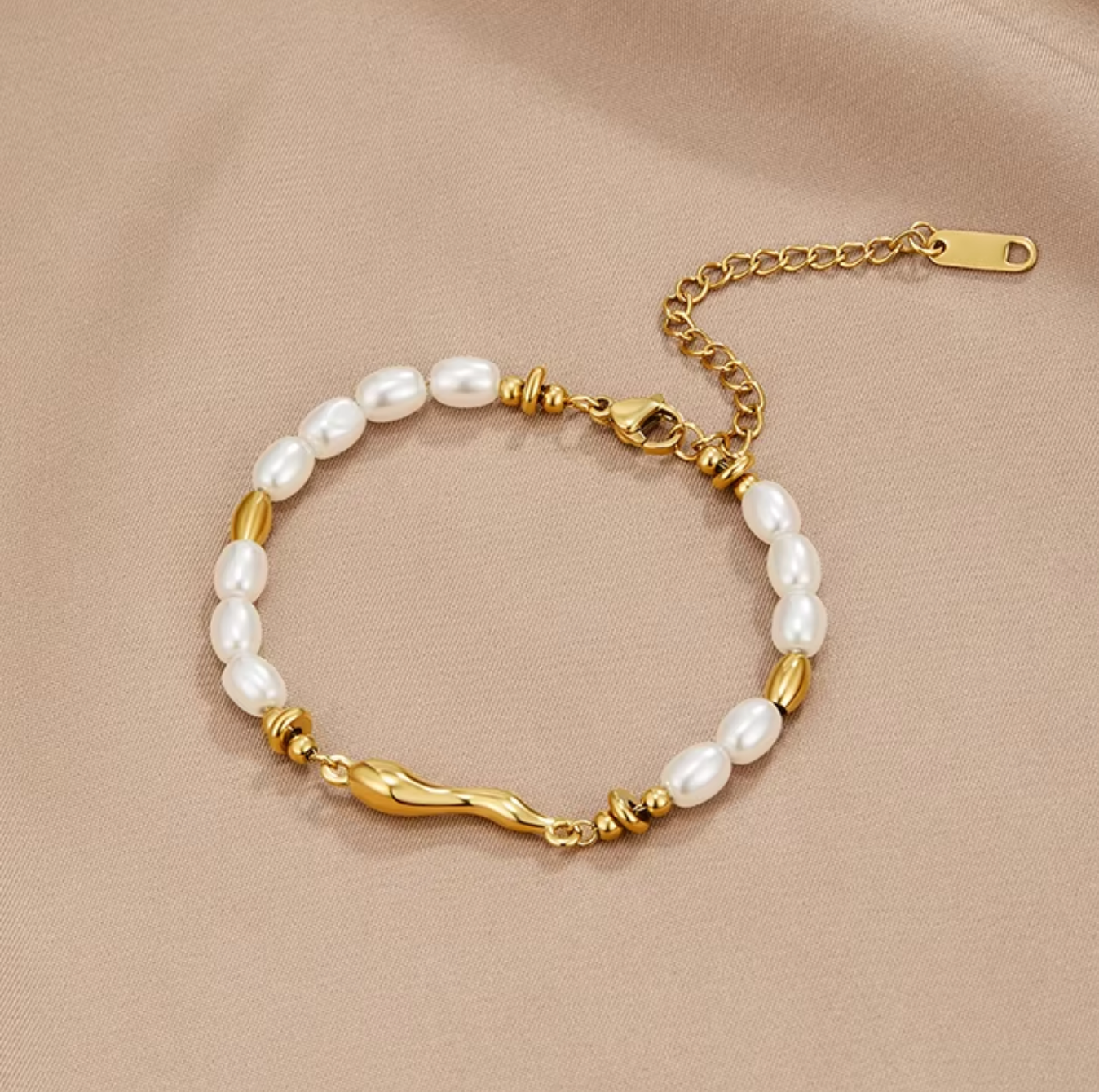 Lena Pearl Bracelet