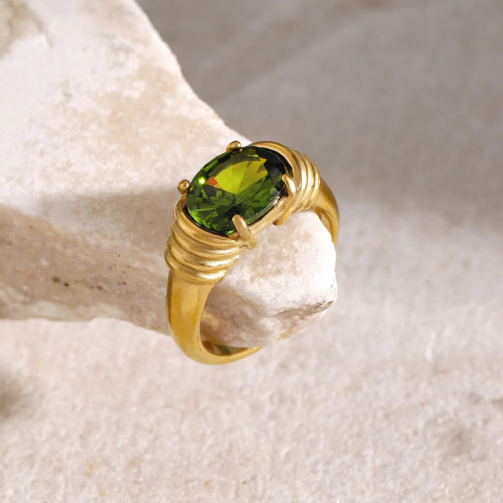 Éire Green Gemstone Ring