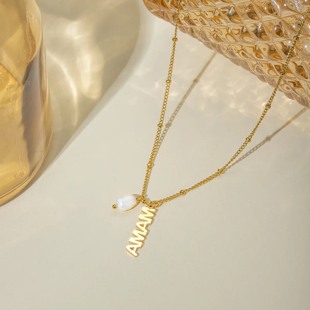 Mama Pendant Necklace