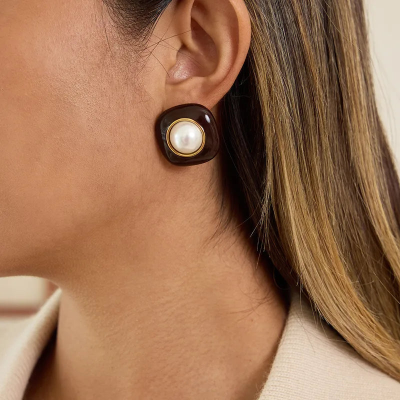 Carrie Chocolate Studs